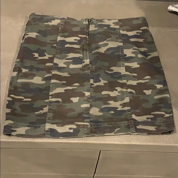 Camouflage Free People Skirt - Picture 4 of 4